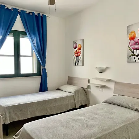 Casa Ermes - Piano Terra Indipendente Fronte Spiaggia, Ampio Spazio Esterno Attrezzato Apartman Marina di Pescoluse