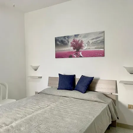 Casa Ermes - Piano Terra Indipendente Fronte Spiaggia, Ampio Spazio Esterno Attrezzato Marina di Pescoluse