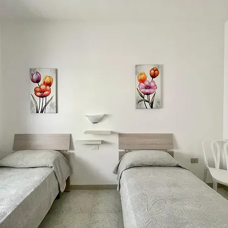 Apartman Casa Ermes - Piano Terra Indipendente Fronte Spiaggia, Ampio Spazio Esterno Attrezzato