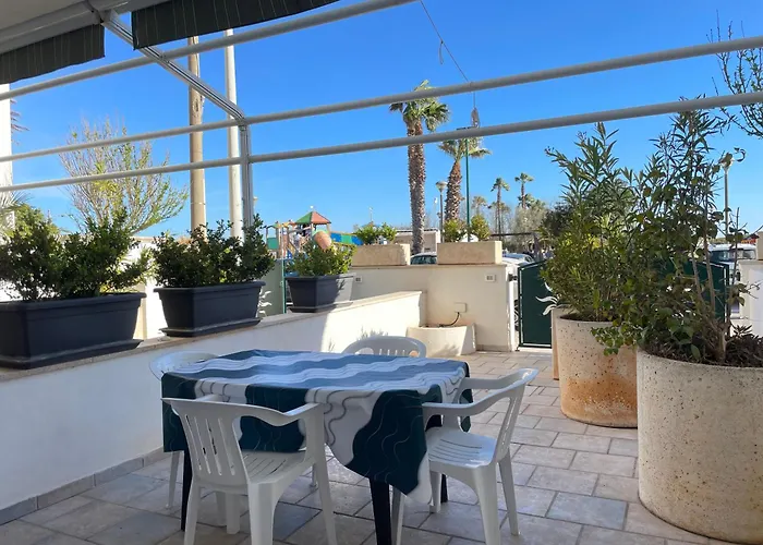 Casa Ermes - Piano Terra Indipendente Fronte Spiaggia, Ampio Spazio Esterno Attrezzato شقة مارينا دي بيسكولوس