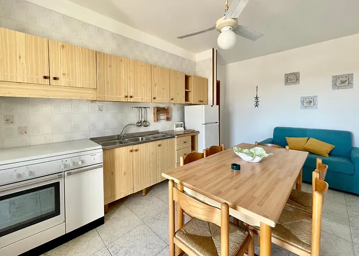 Casa Ermes - Piano Terra Indipendente Fronte Spiaggia, Ampio Spazio Esterno Attrezzato アパート *