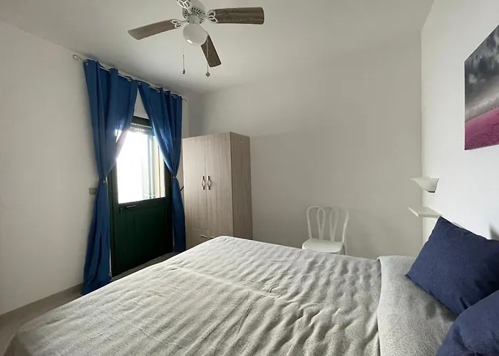 Casa Ermes - Piano Terra Indipendente Fronte Spiaggia, Ampio Spazio Esterno Attrezzato アパート マリーナ・ディ・ペスコルーゼ